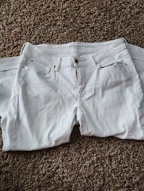 Levi's White Women's Skinny Jeans - Classic Five-Pocket